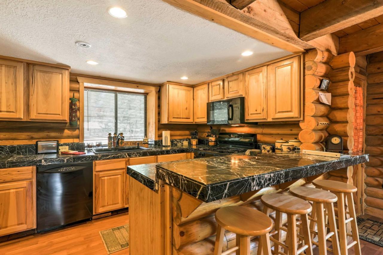 Cozy Utah Cabin With Deck And Fire Pit! Duck Creek Village Exteriér fotografie